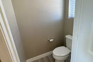 1836 N 77th Glen, Phoenix, AZ 85035 - Photo 21