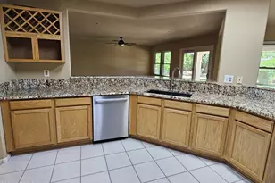 4135 E Pinto Ln, Phoenix, AZ 85050 - Photo 11