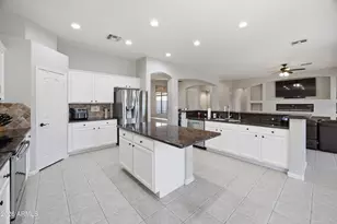 4117 E Loma Vista St, Gilbert, AZ 85295 - Photo 9