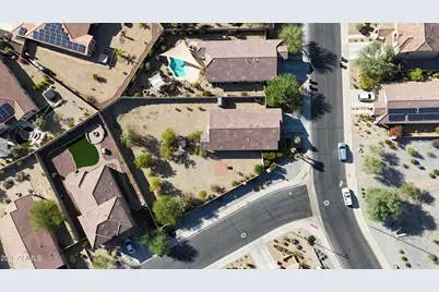 17853 W Desert Wind Drive, Goodyear, AZ 85338 - Photo 3