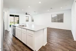 13320 W Eagle Feather Rd, Peoria, AZ 85383 - Photo 17
