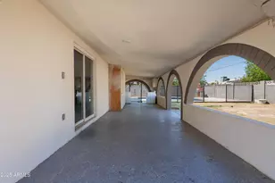 5802 N 61st Dr, Glendale, AZ 85301 - Photo 19
