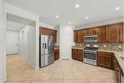 22188 N 101st Drive, Peoria, AZ 85383 - Photo 9