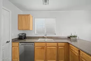 12920 W Lawrence Ct, Glendale, AZ 85307 - Photo 11