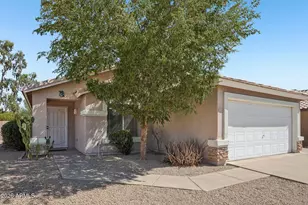 15984 W Smokey Dr, Surprise, AZ 85374 - Photo 5