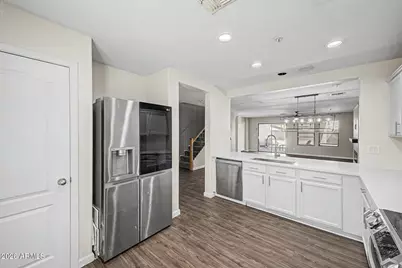 17373 N 185th Drive, Surprise, AZ 85374 - Photo 13