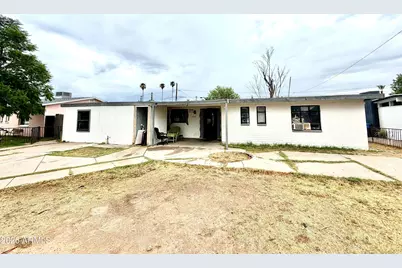 3248 E Holly Street, Phoenix, AZ 85008 - Photo 1