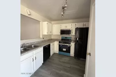 15033 W Heritage Oak Way, Surprise, AZ 85374 - Photo 5