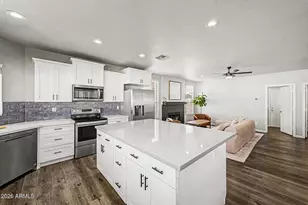 1042 W Newport Beach Dr, Gilbert, AZ 85233 - Photo 15