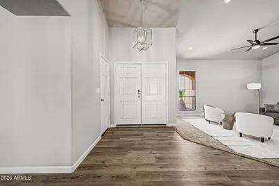 1042 W Newport Beach Drive, Gilbert, AZ 85233 - Photo 7