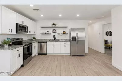 1823 W Hadley Street, Phoenix, AZ 85007 - Photo 1