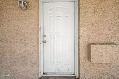 5807 W Cambridge Avenue, Phoenix, AZ 85035 - Photo 7