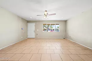 5807 W Cambridge Ave, Phoenix, AZ 85035 - Photo 9