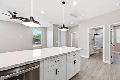 9507 N 12th Street #Unit A, Phoenix, AZ 85020 - Photo 11