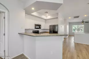 705 W Queen Creek Rd, Chandler, AZ 85248 - Photo 9
