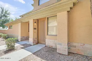705 W Queen Creek Rd, Chandler, AZ 85248 - Photo 3