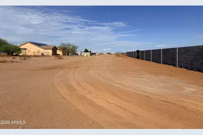 22240 W McArthur Road, Wittmann, AZ 85361 - Photo 11