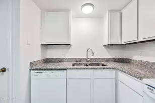 436 W Clark St, Mesa, AZ 85201 - Photo 7