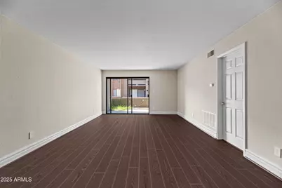 3825 E Camelback Road #Unit 114, Phoenix, AZ 85018 - Photo 13