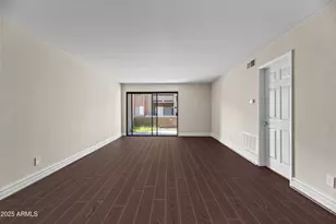 3825 E Camelback Rd, Phoenix, AZ 85018 - Photo 13