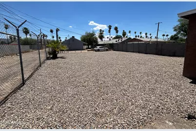 17 W Alta Vista Road, Phoenix, AZ 85041 - Photo 27