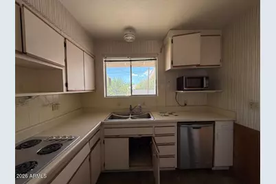 11007 W Florida Avenue, Sun City, AZ 85351 - Photo 11