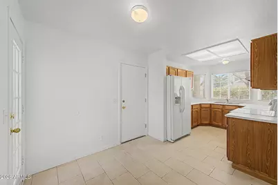 822 W Bradford Drive, Gilbert, AZ 85233 - Photo 9