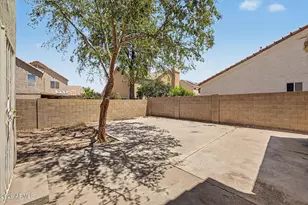 822 W Bradford Dr, Gilbert, AZ 85233 - Photo 25