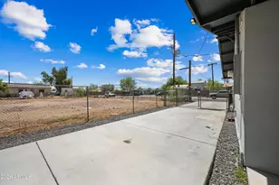 22 E Riverside St, Phoenix, AZ 85040 - Photo 19