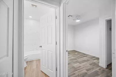 22 E Riverside Street, Phoenix, AZ 85040 - Photo 11