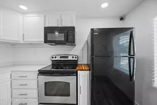 22 E Riverside St, Phoenix, AZ 85040 - Photo 9
