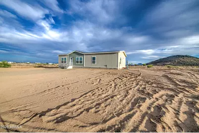 39105 W Maldonado Road, Tonopah, AZ 85354 - Photo 1