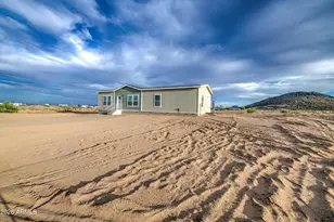 39105 W Maldonado Rd, Tonopah, AZ 85354 - Photo 1