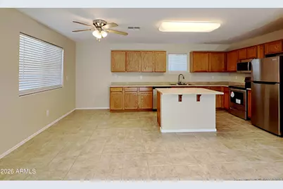 17472 W Watson Lane, Surprise, AZ 85388 - Photo 3