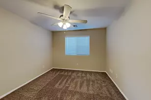 17472 W Watson Ln, Surprise, AZ 85388 - Photo 13