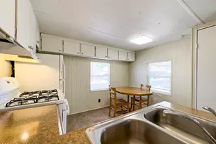 929 N Delaware Dr, Apache Junction, AZ 85120 - Photo 9