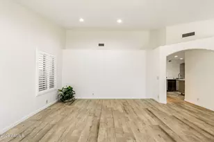 24821 N 41st Ave, Glendale, AZ 85310 - Photo 7