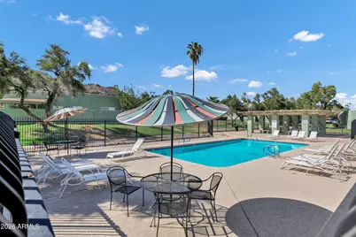 10208 N 8th Place #B, Phoenix, AZ 85020 - Photo 25