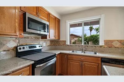 2908 E Cactus Road, Phoenix, AZ 85032 - Photo 11