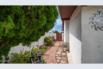 2908 E Cactus Road, Phoenix, AZ 85032 - Photo 33