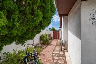 2908 E Cactus Rd, Phoenix, AZ 85032 - Photo 33