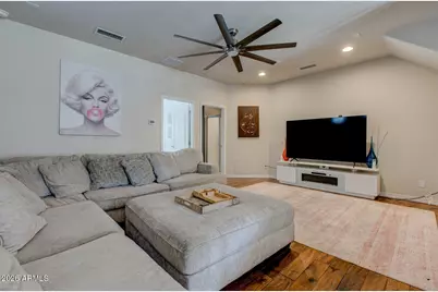 3441 E Avalon Drive, Phoenix, AZ 85018 - Photo 3