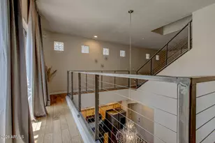 3441 E Avalon Dr, Phoenix, AZ 85018 - Photo 11