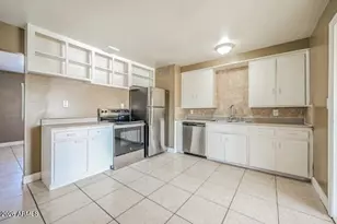 11207 W Oregon Ave, Youngtown, AZ 85363 - Photo 5