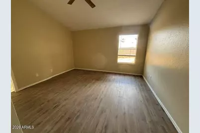 4455 W Yorkshire Drive, Glendale, AZ 85308 - Photo 9