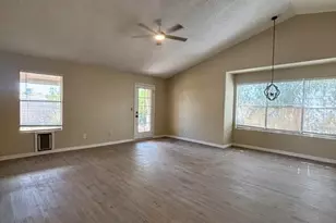 4455 W Yorkshire Dr, Glendale, AZ 85308 - Photo 3
