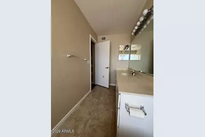 4455 W Yorkshire Drive, Glendale, AZ 85308 - Photo 11