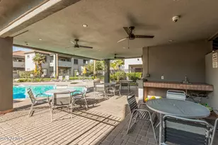 7401 W Arrowhead Clubhouse Dr, Glendale, AZ 85308 - Photo 31