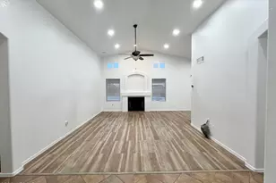 8565 W Denton Ln, Glendale, AZ 85305 - Photo 35