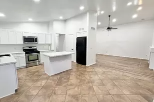 8565 W Denton Ln, Glendale, AZ 85305 - Photo 13